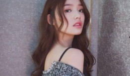 娱乐吃瓜酱26岁,26岁，揭秘娱乐圈背后的秘密与故事