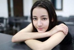 杨洋新爆料迪丽热巴视频,迪丽热巴神秘互动引热议