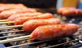 烤肠老板爆料事件真相视频,揭秘食品安全背后的惊人内幕