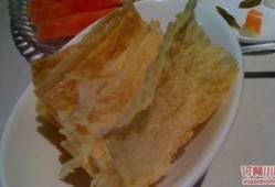 爆料火锅店炸豆皮视频,火锅店神秘制作过程曝光！