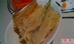 爆料火锅店炸豆皮视频,火锅店神秘制作过程曝光！